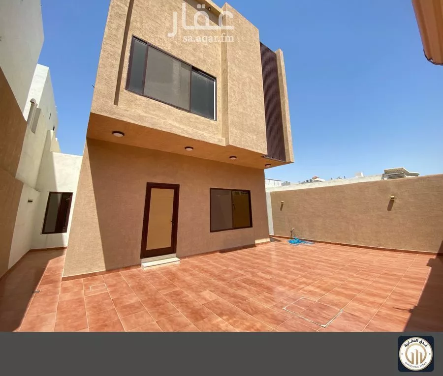 6 bedroom villa in At Tahliyah, Eastern Province 4