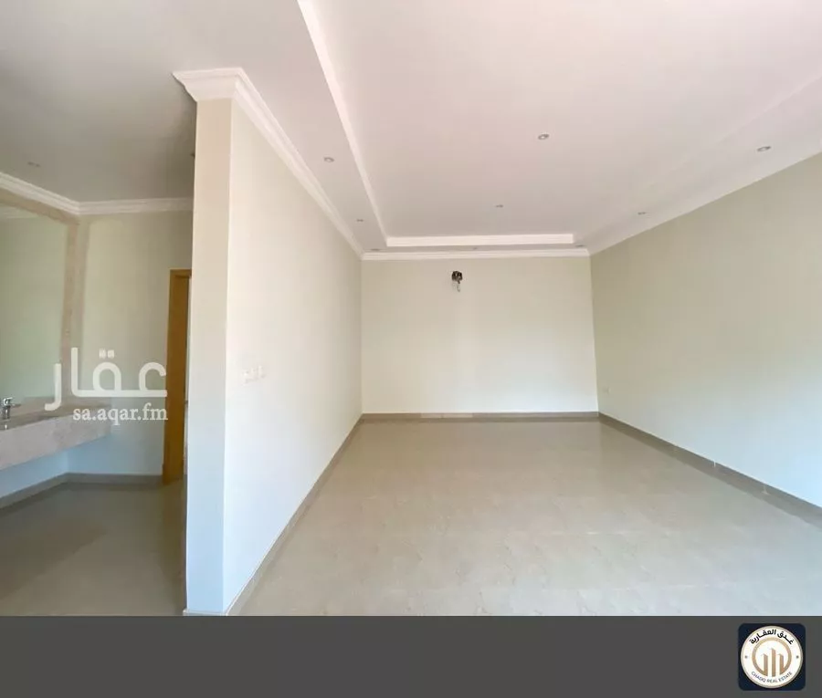 6 bedroom villa in At Tahliyah, Eastern Province 9