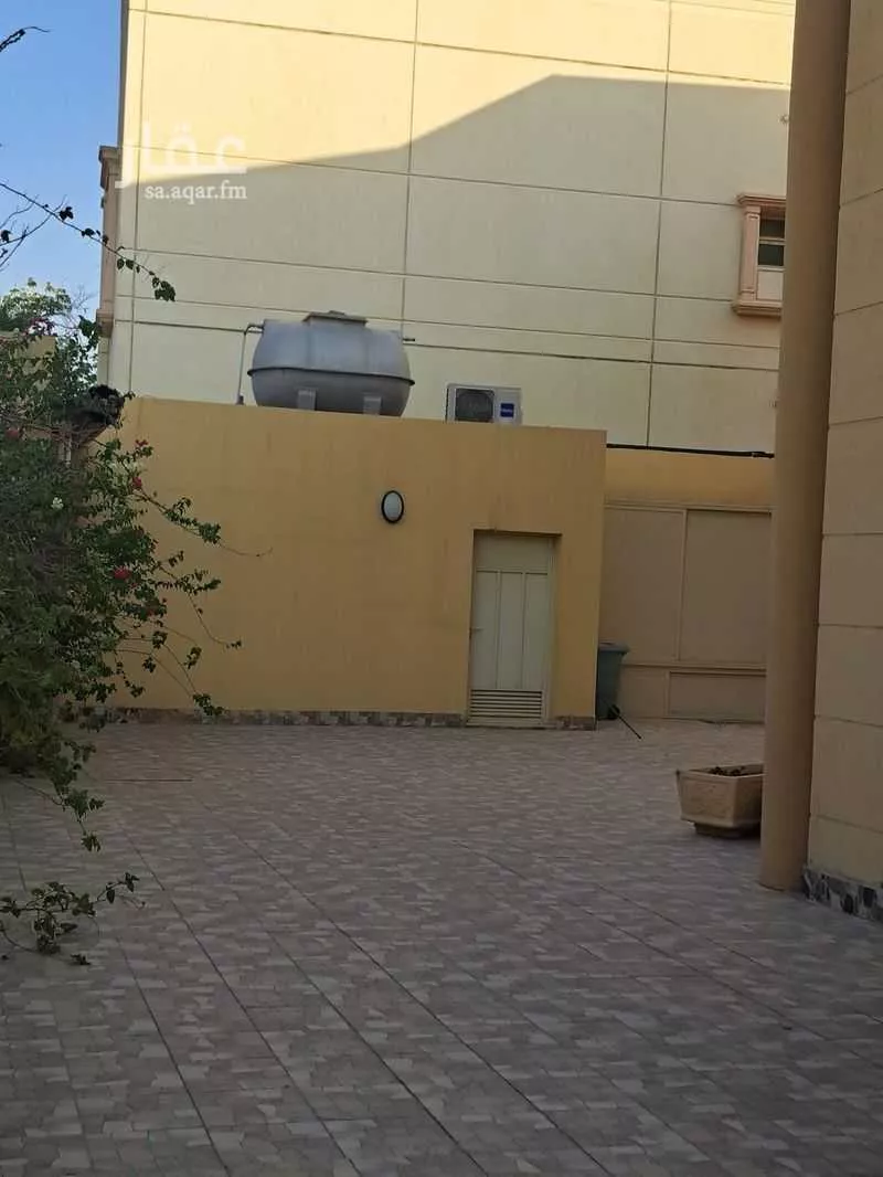 فيلا 7 غرف في الخزامى 12