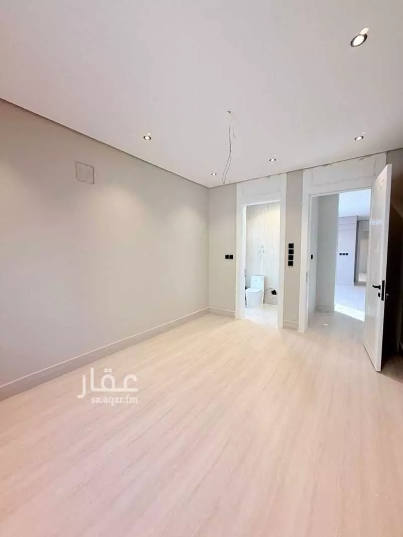 6 bedroom villa in Al Amwaj 21