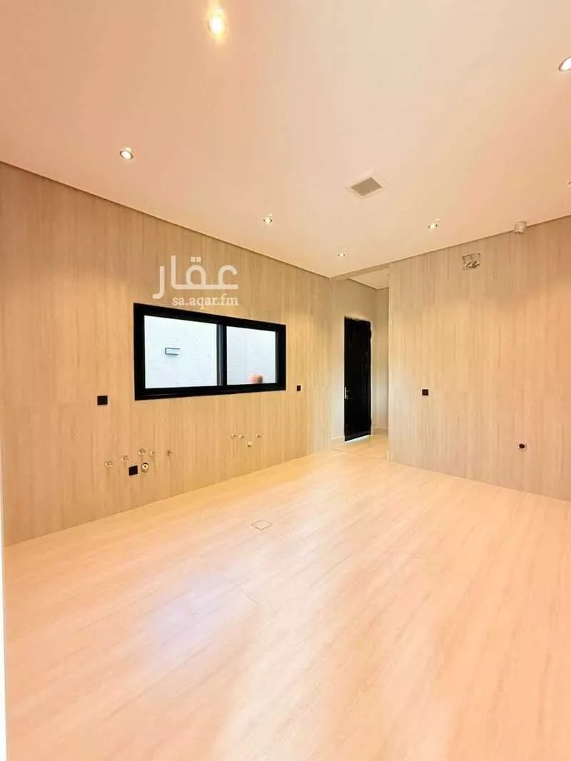6 bedroom villa in Al Amwaj 5