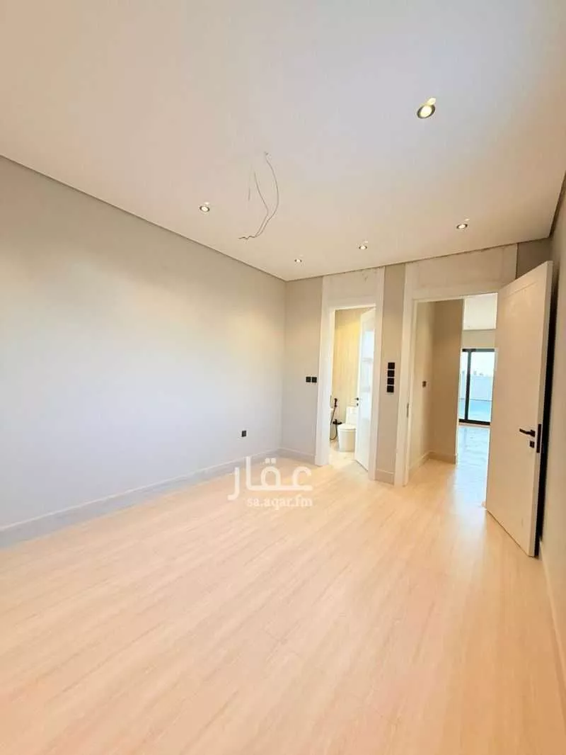 6 bedroom villa in Al Amwaj 6