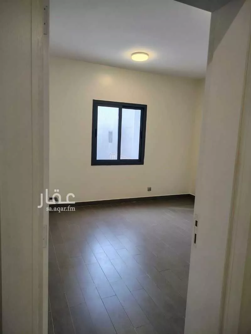 4 bedroom villa in Al Buhairah 13