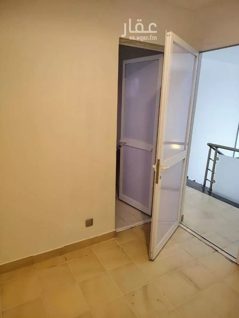 4 bedroom villa in Al Buhairah 9