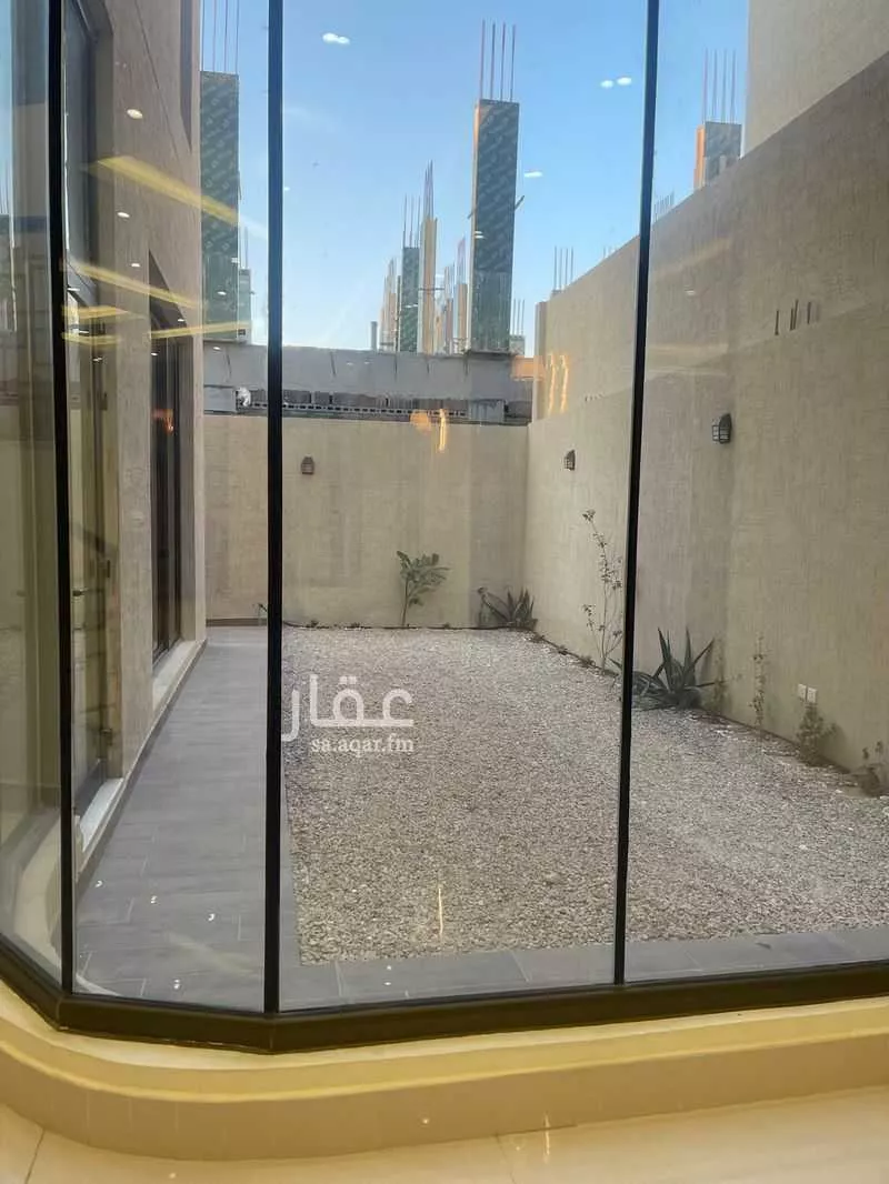 8 bedroom villa in Al Bahr 2