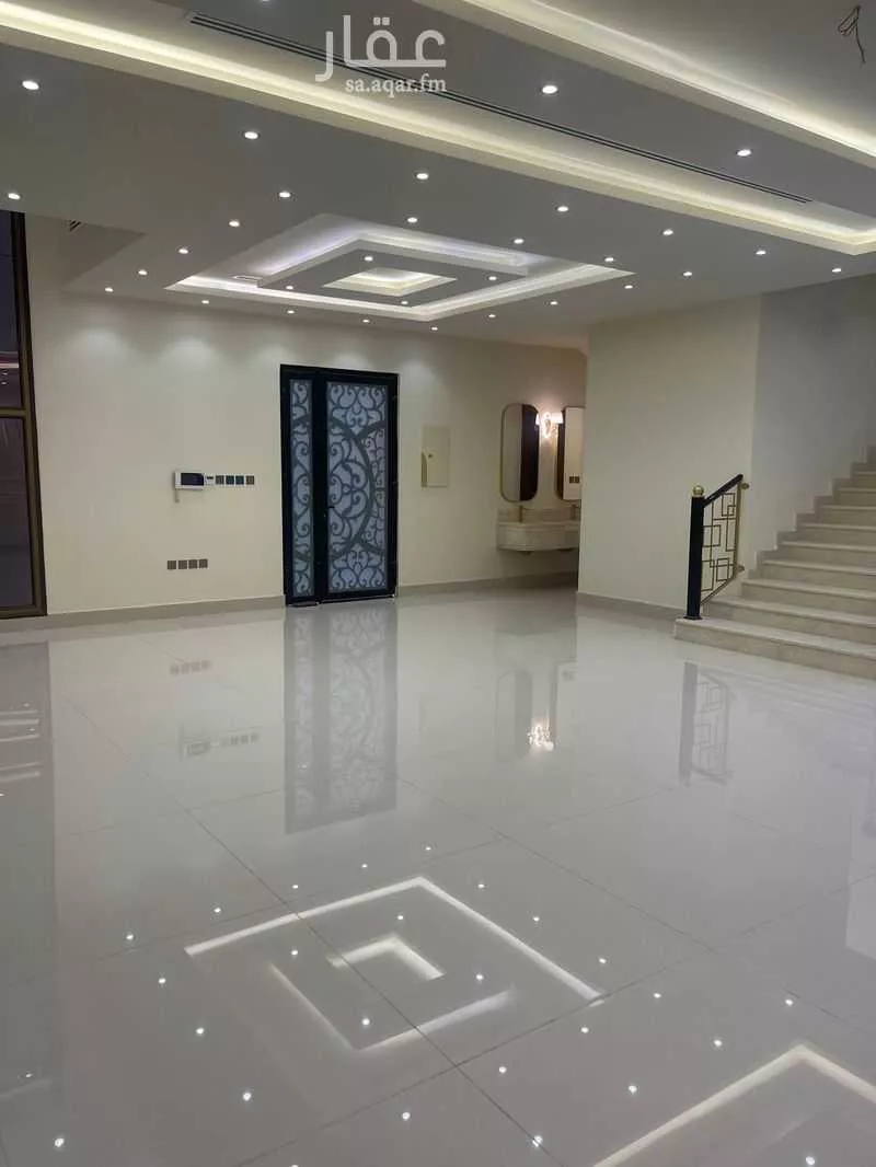 8 bedroom villa in Al Bahr 3