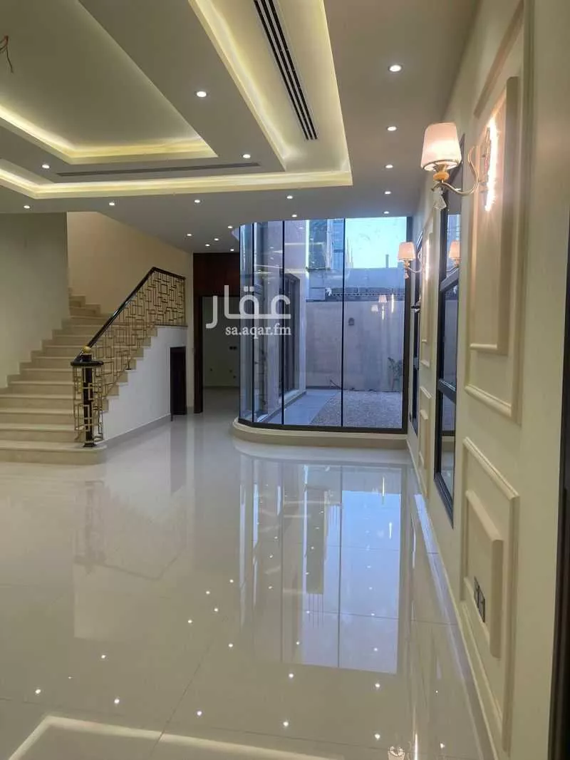8 bedroom villa in Al Bahr 4