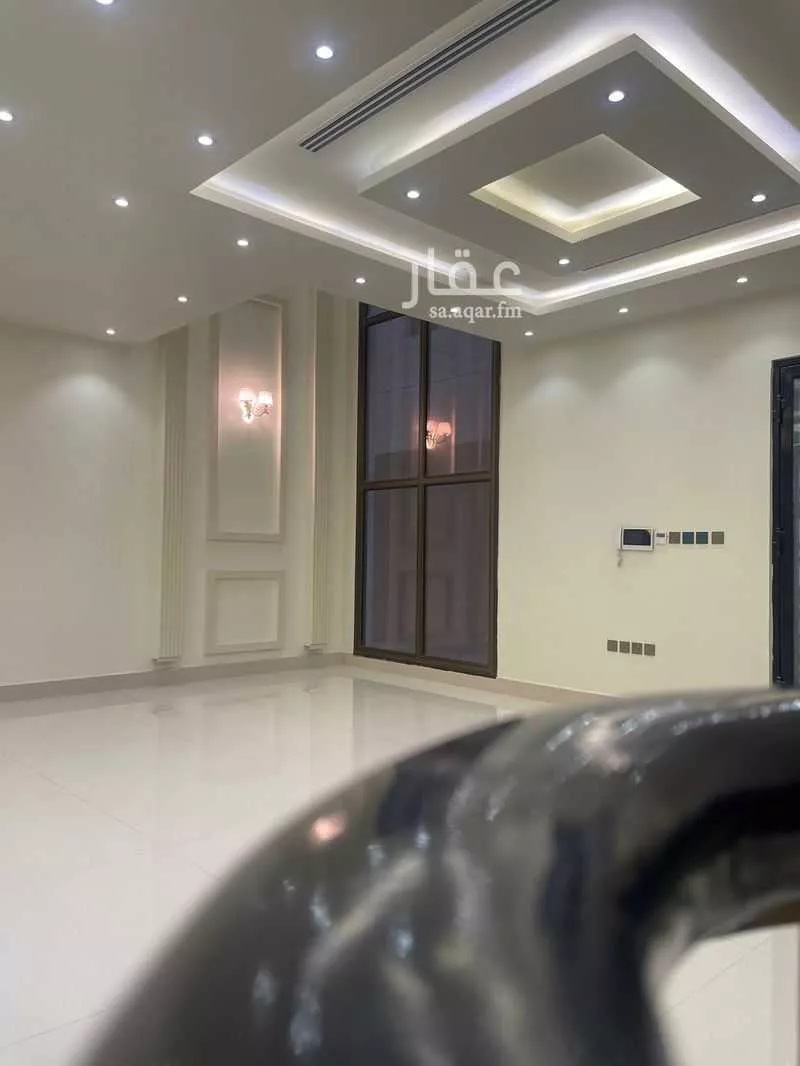 8 bedroom villa in Al Bahr 5