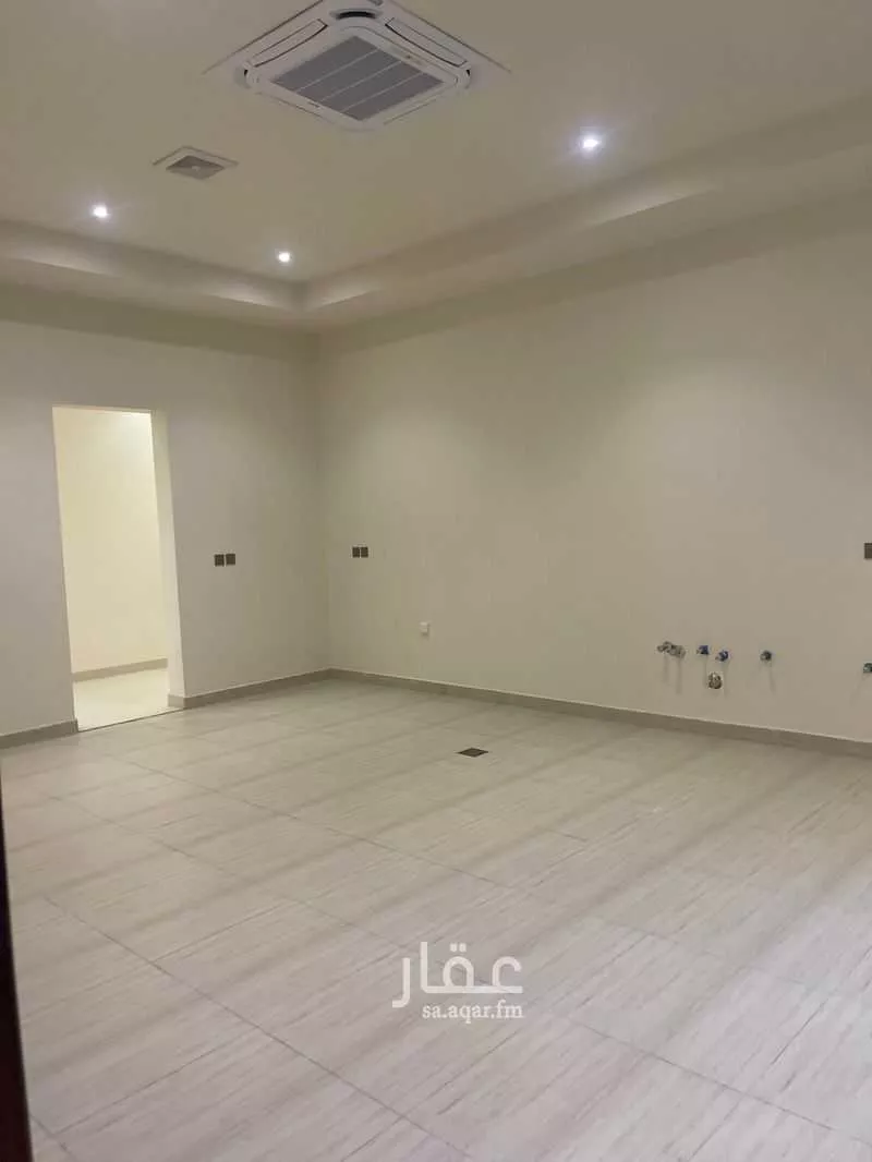 8 bedroom villa in Al Bahr 6
