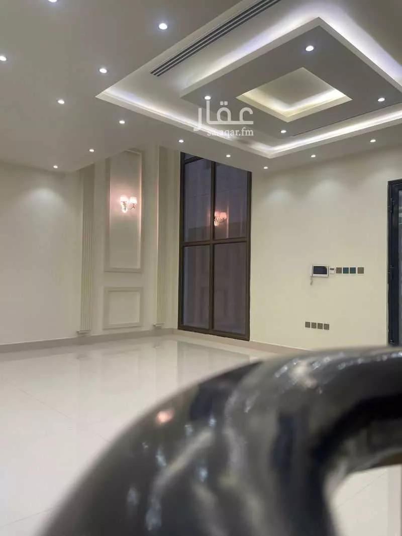 8 bedroom villa in Al Bahr 7