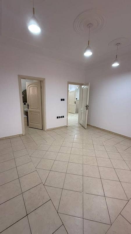 3 bedroom apartment in Bani Malik, Jeddah 10
