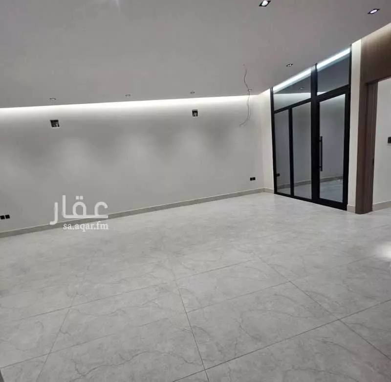 8 bedroom villa in At Tahliyah 2