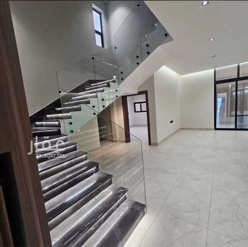 8 bedroom villa in At Tahliyah 3