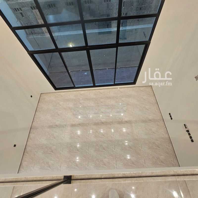 4 bedroom villa in At Tahliyah, Eastern Province 2