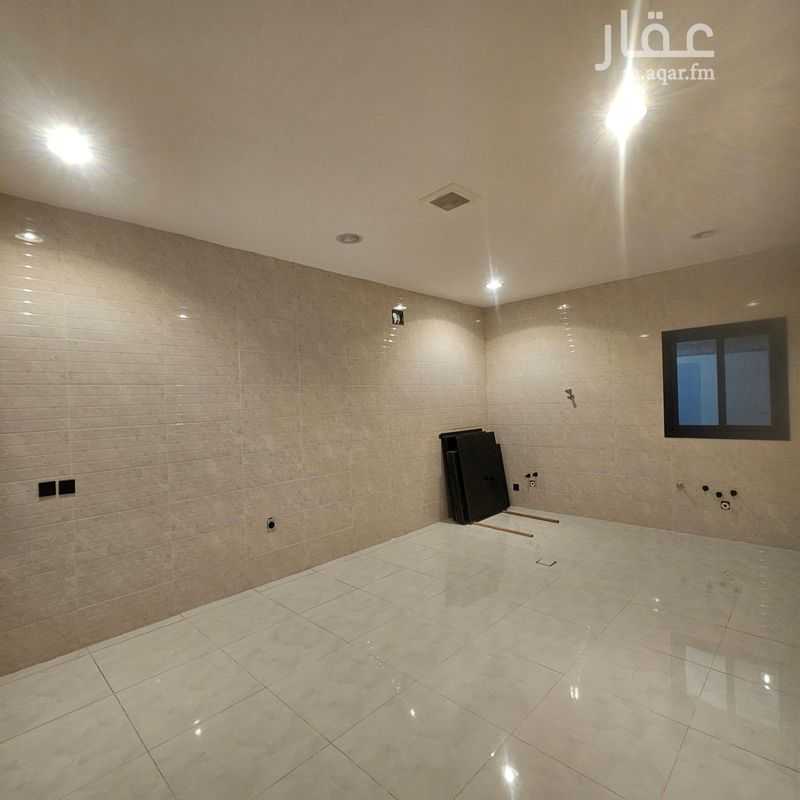 4 bedroom villa in At Tahliyah, Eastern Province 18