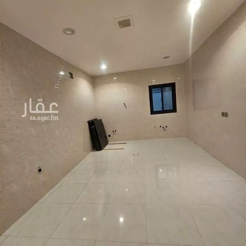 7 bedroom villa in At Tahliyah 13