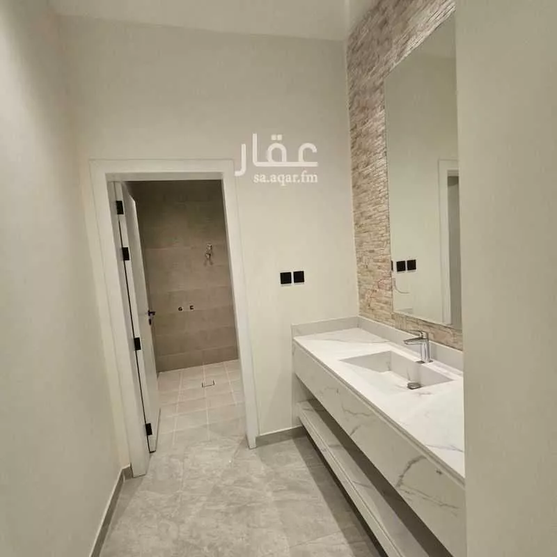 7 bedroom villa in At Tahliyah 19