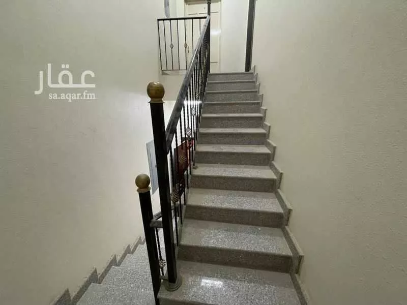 فيلا 7 غرف في الخزامى 20