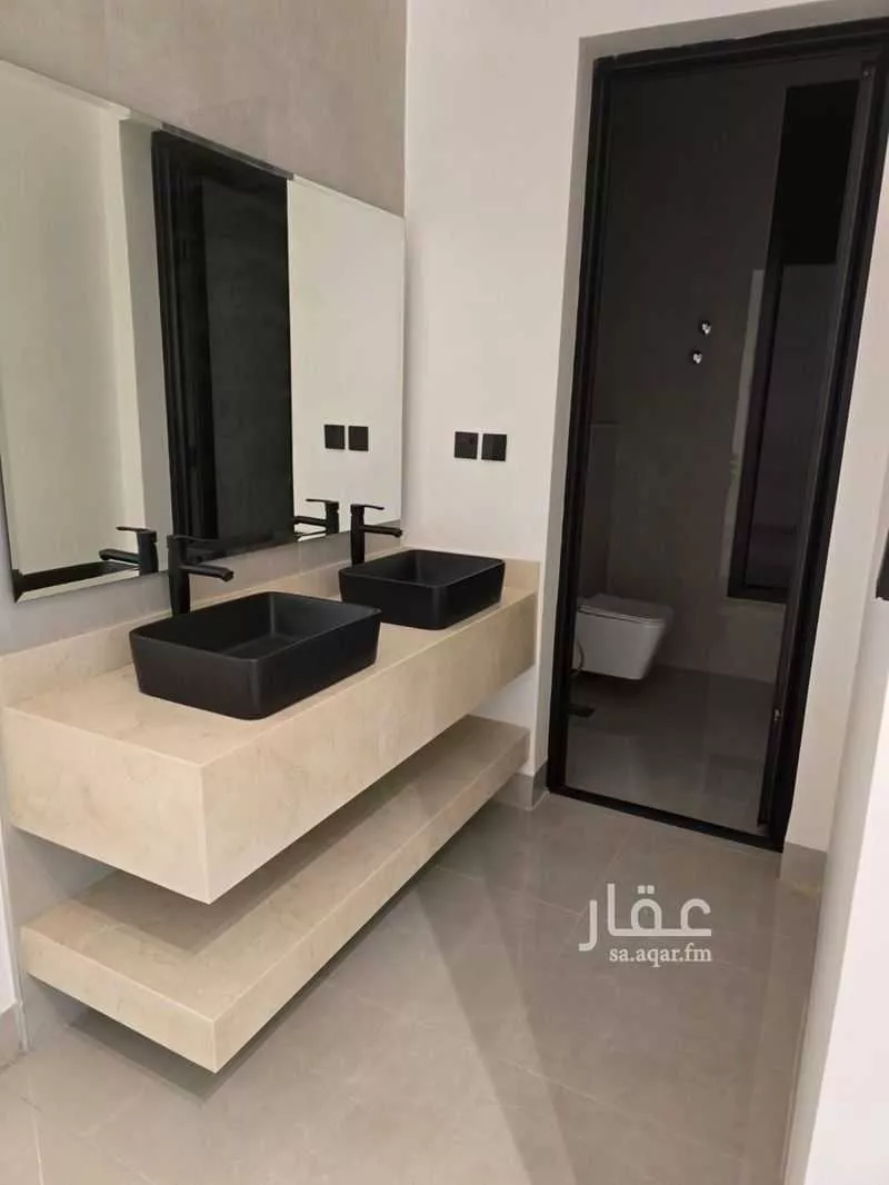 6 bedroom villa in Al Buhairah 4