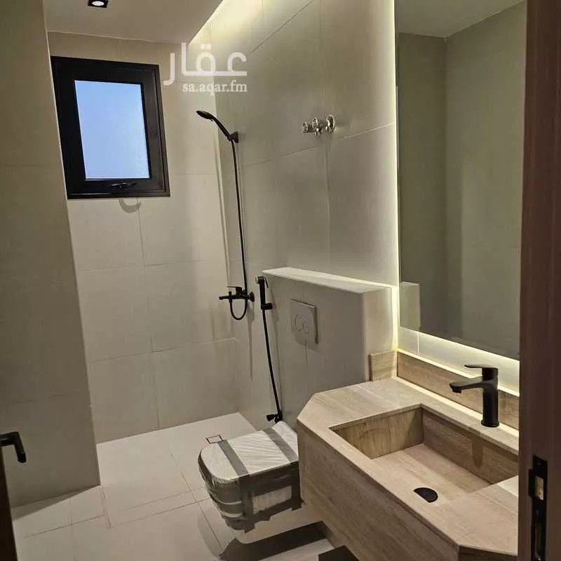 5 bedroom villa in As Sawari 8