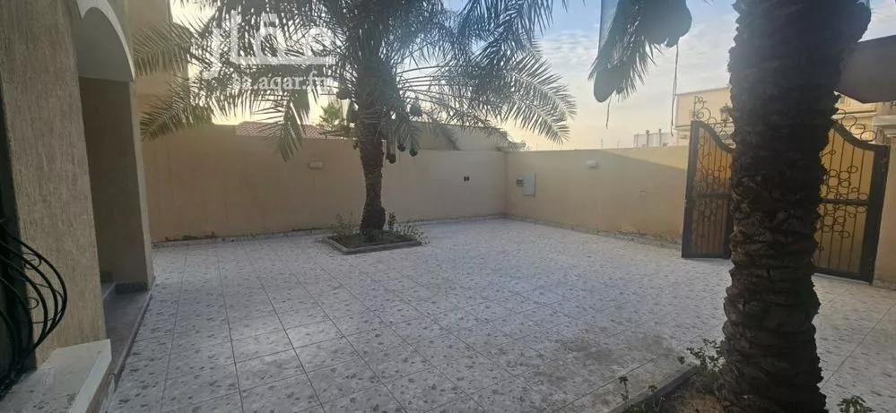 فيلا 12 غرف في الخزامى 24