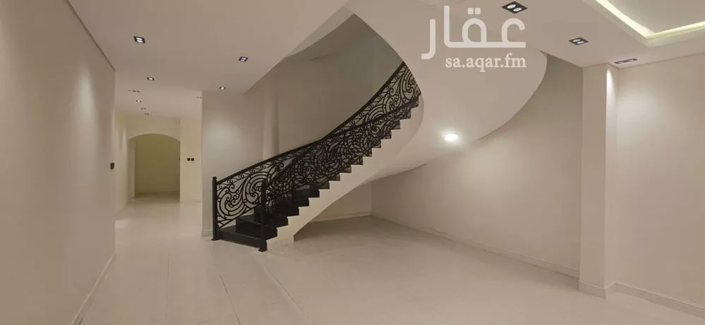10 bedroom villa in Al Shiraa 5