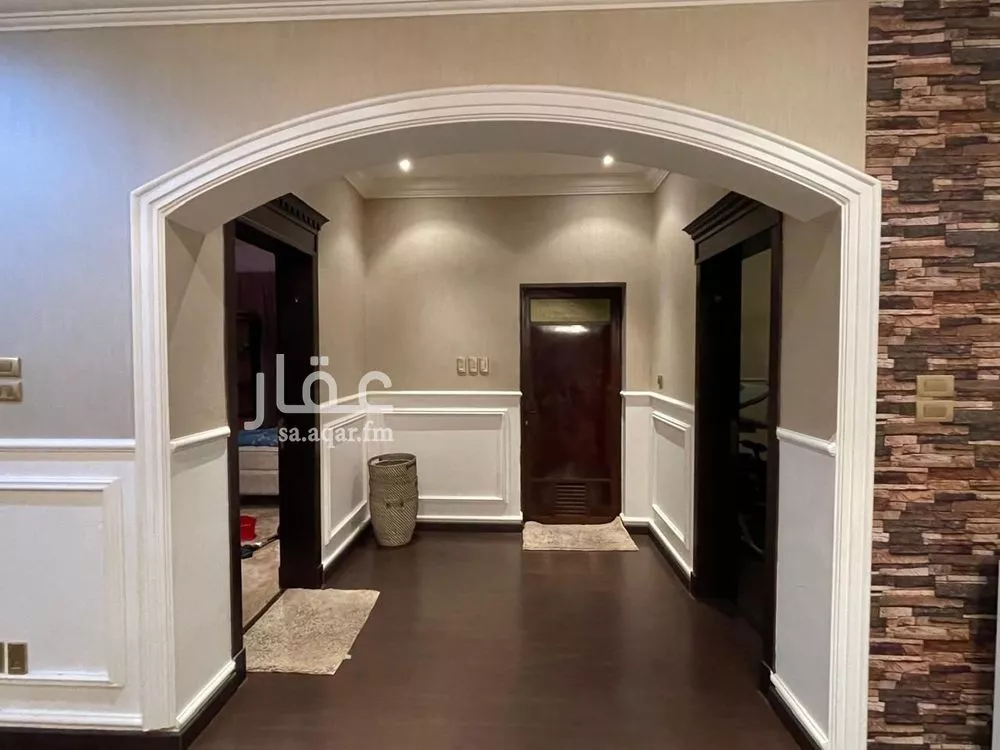 فيلا 7 غرف في الخزامى 9