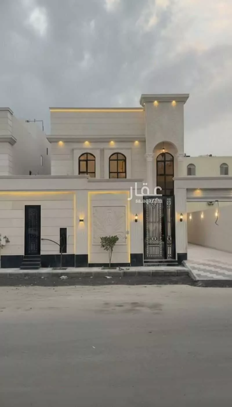 6 bedroom villa in Al Shiraa 2