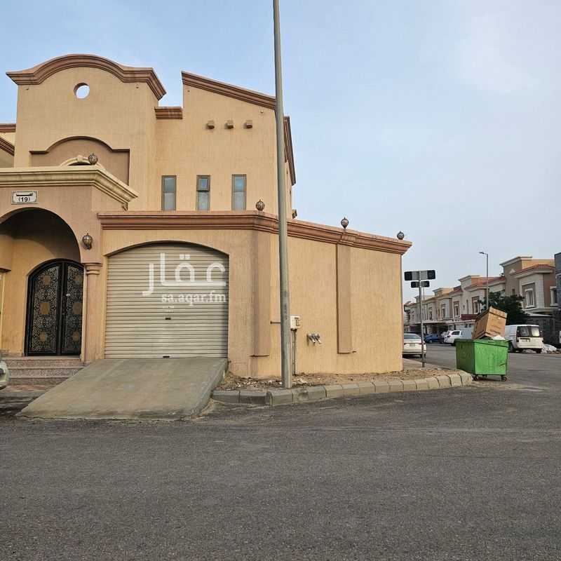 4 bedroom villa in At Tahliyah, Eastern Province 2