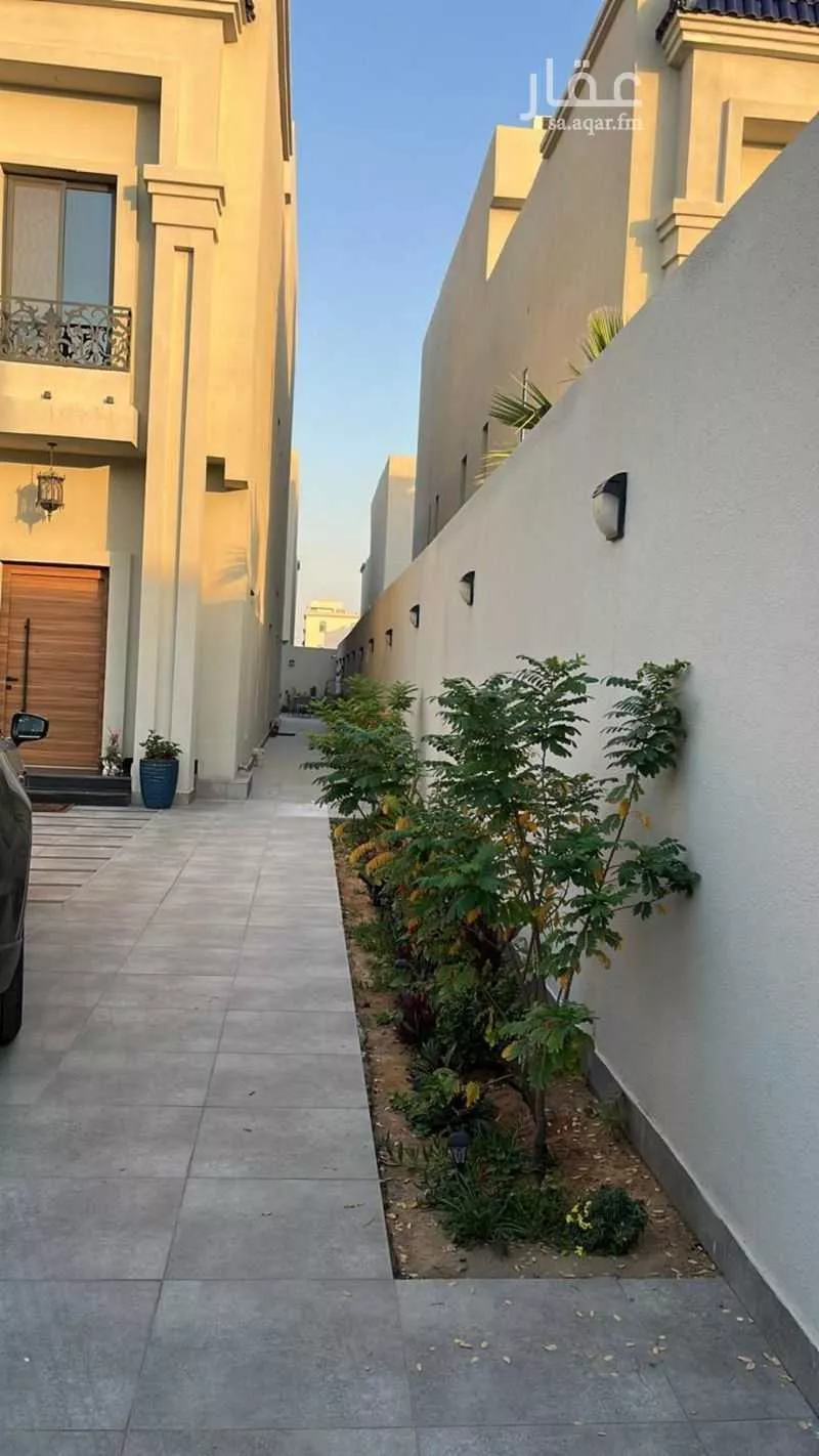 7 bedroom villa in Al Buhairah 13