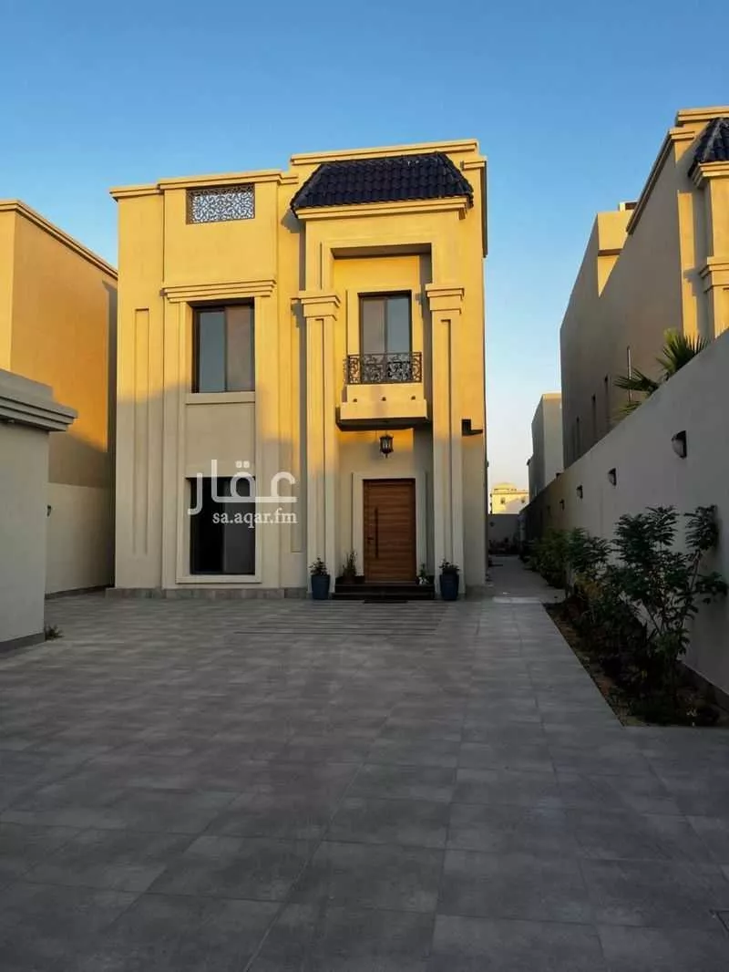 7 bedroom villa in Al Buhairah 7