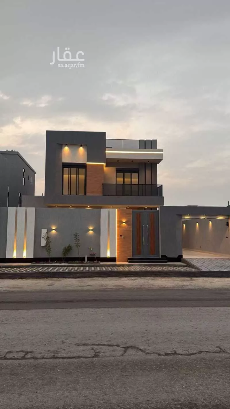 8 bedroom villa in Al Lulu 3