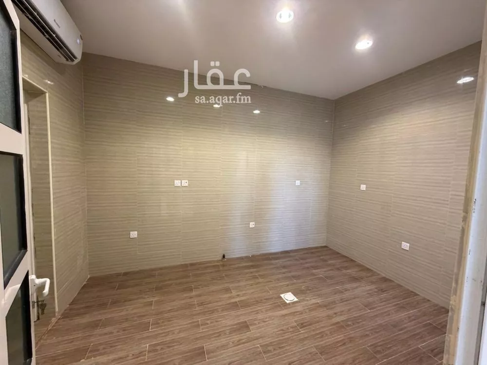 فيلا 6 غرف في الشراع 11