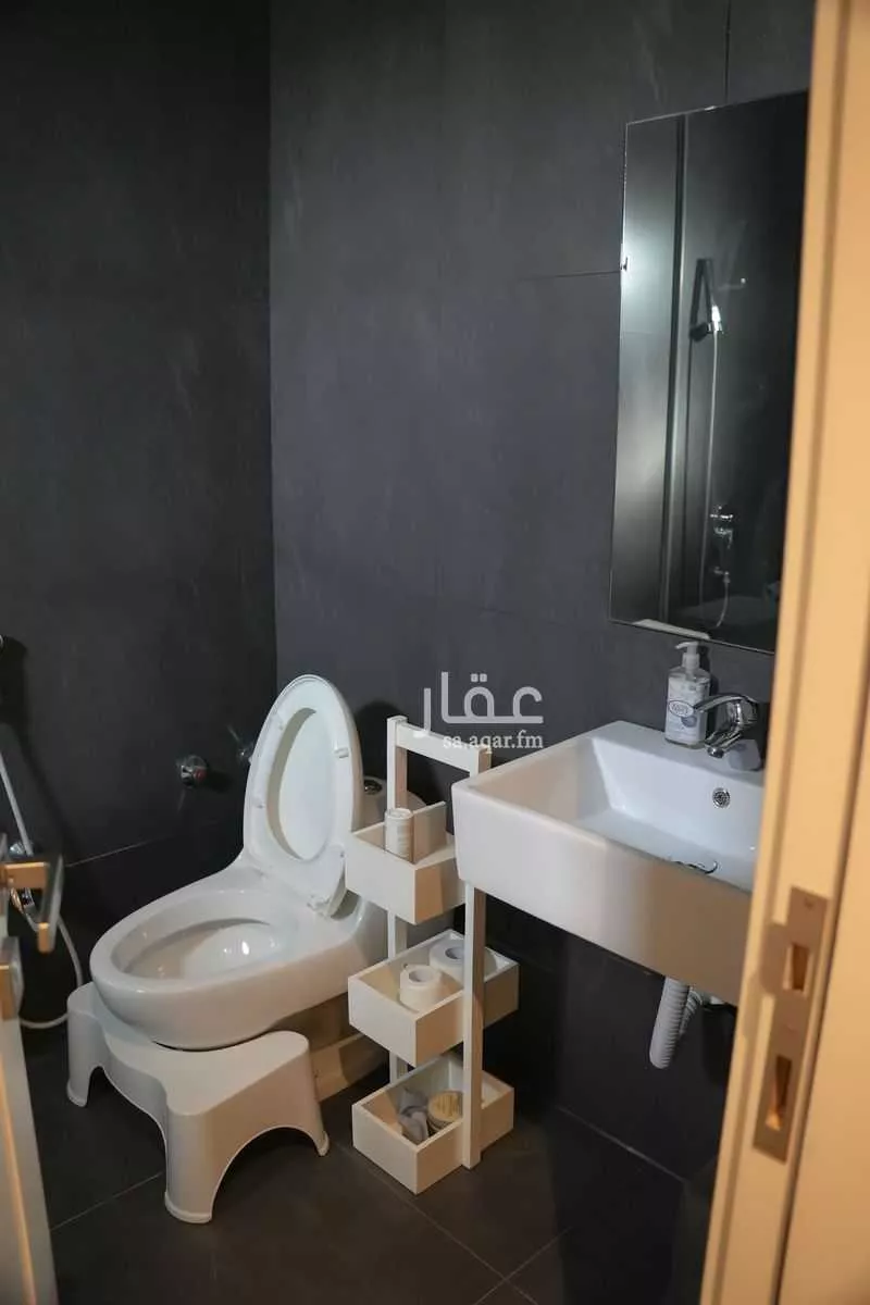 5 bedroom villa in Al Buhairah 14