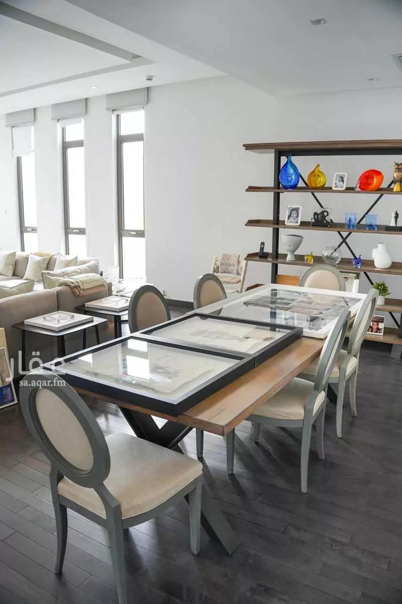 5 bedroom villa in Al Buhairah 24