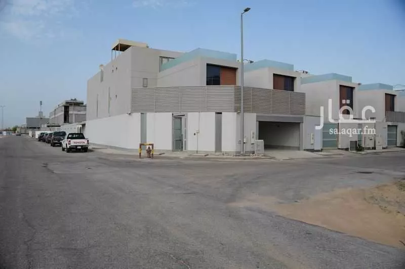 5 bedroom villa in Al Buhairah 8