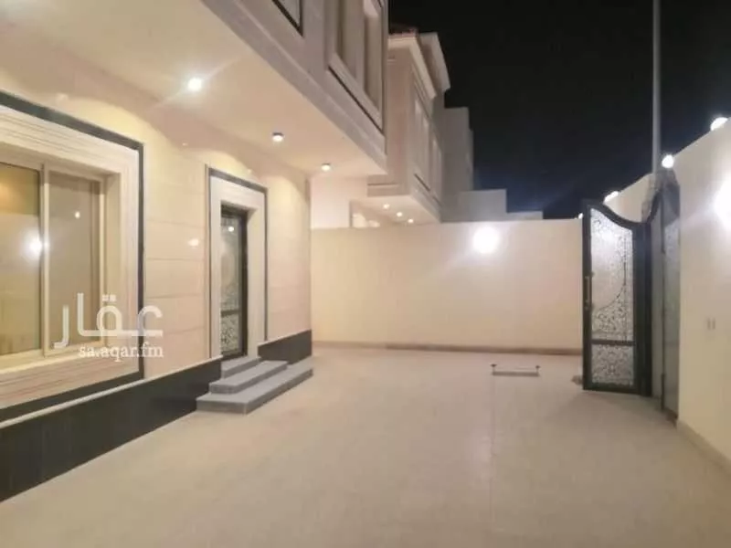 5 bedroom duplex in As Sawari 7