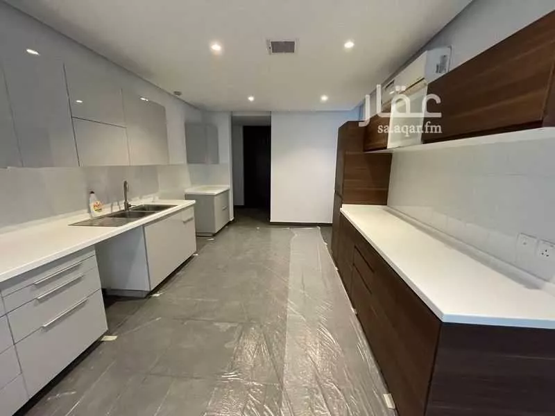 5 bedroom villa in Al Buhairah 13