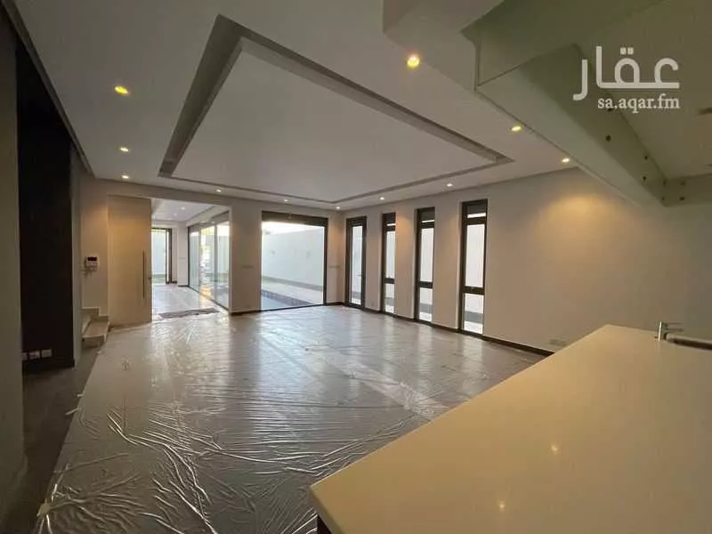5 bedroom villa in Al Buhairah 17