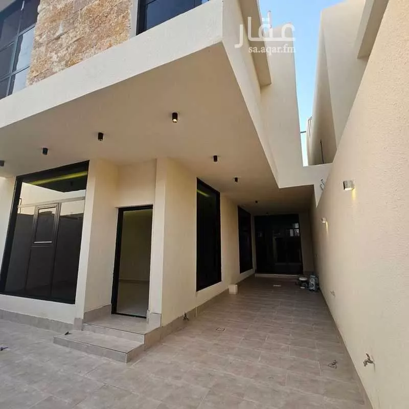 8 bedroom villa in At Tahliyah, Eastern Province 16