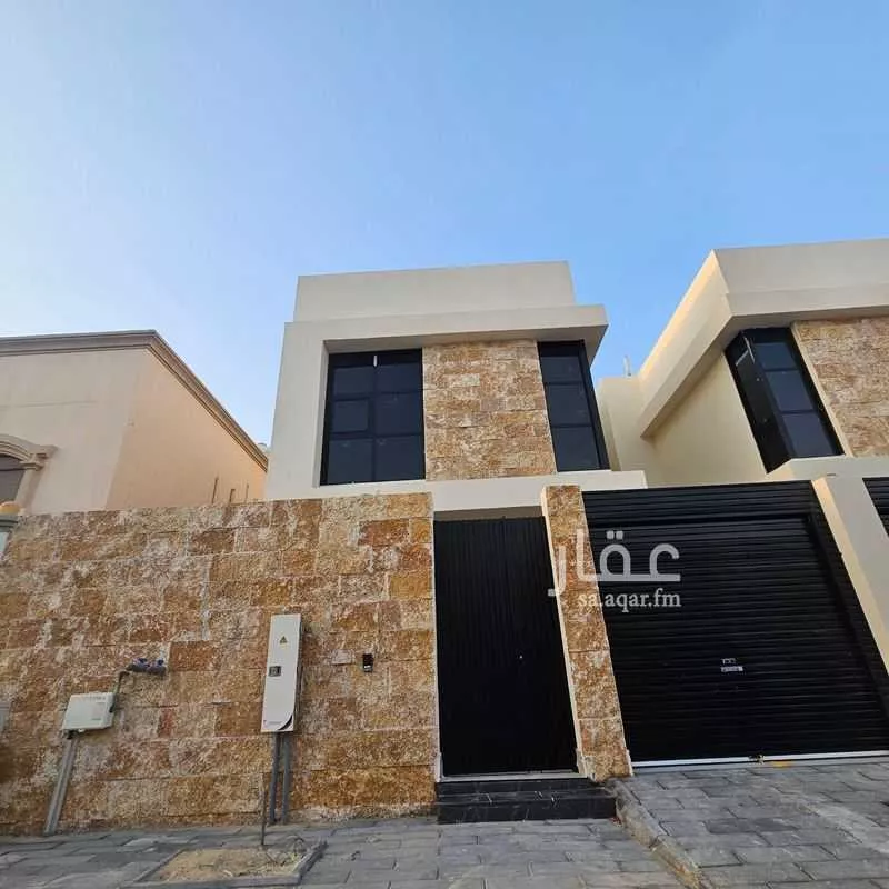 8 bedroom villa in At Tahliyah, Eastern Province 18