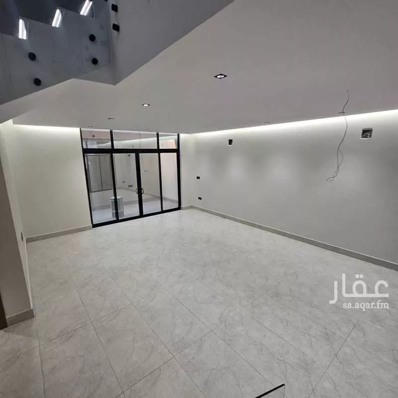8 bedroom villa in At Tahliyah, Eastern Province 7