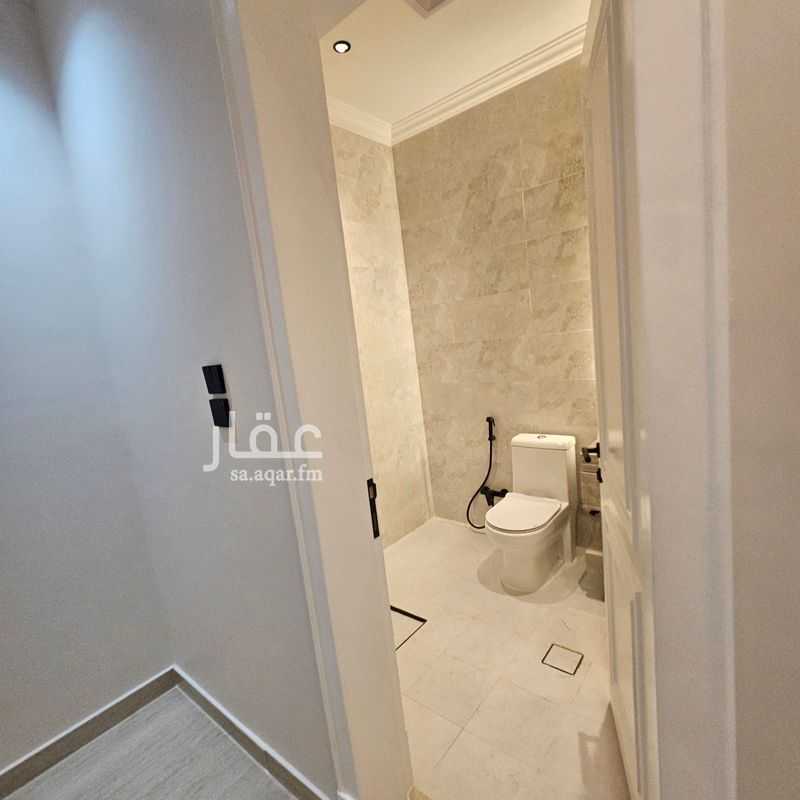 4 bedroom villa in Al Khuzama, Eastern Province 8
