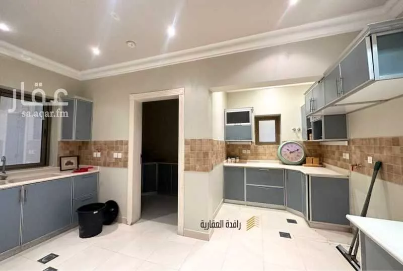 8 bedroom villa in Al Khuzama 17