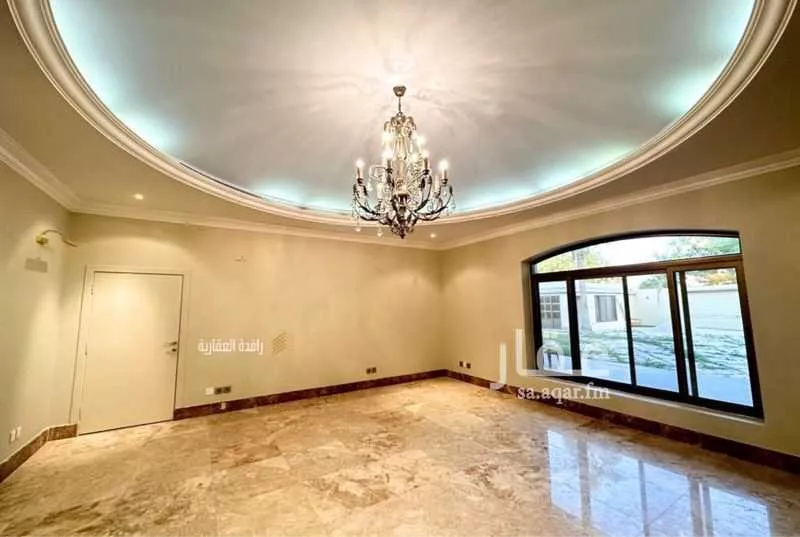 8 bedroom villa in Al Khuzama 23