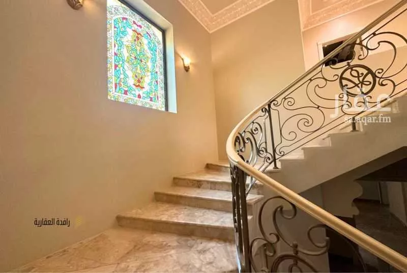 8 bedroom villa in Al Khuzama 25