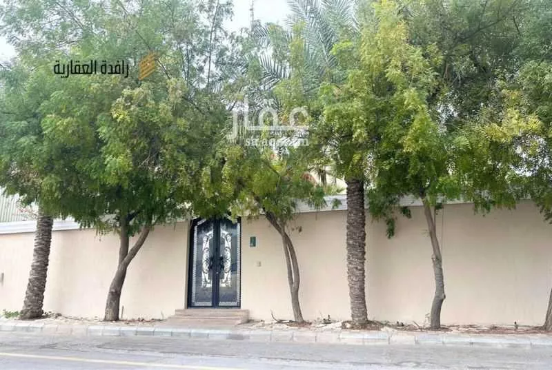 8 bedroom villa in Al Khuzama 5
