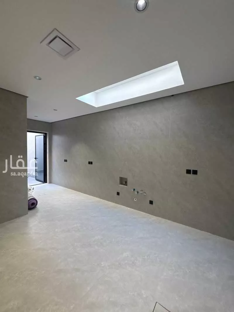 فيلا 12 غرف في العقيق 14