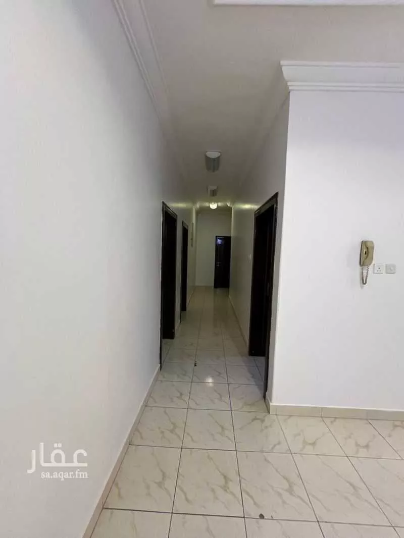 3 bedroom apartment in Shubra, Khamis Mushait 10