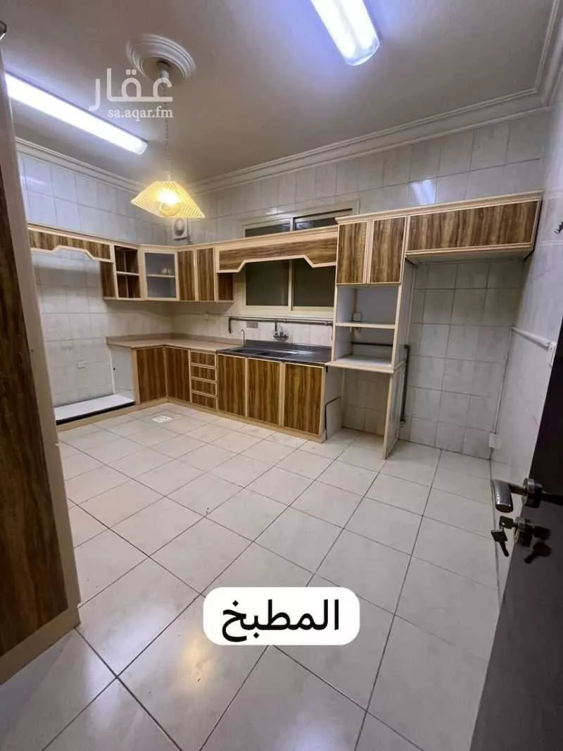 3 bedroom apartment in Shubra, Khamis Mushait 18